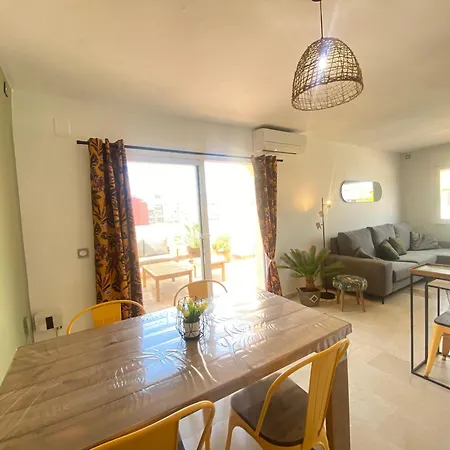 Penthouse With Spacious Surrounding Terrace * Calpe
