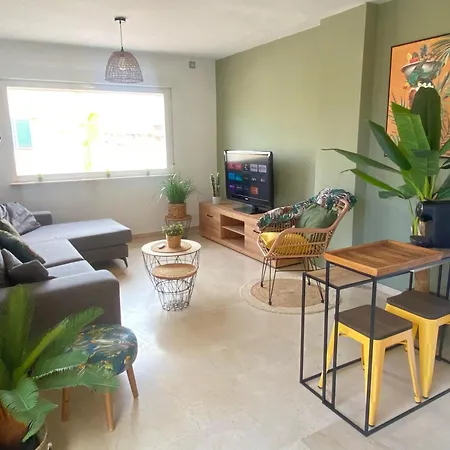 Penthouse With Spacious Surrounding Terrace * 卡尔佩