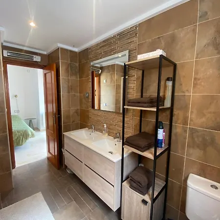 Daire Penthouse With Spacious Surrounding Terrace