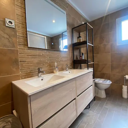 Penthouse With Spacious Surrounding Terrace Apartment